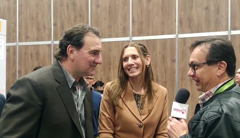 NÉSTOR LORENZO, EL TÉCNICO QUE TAMBIÉN LLORA CON LA POESÍA.                  